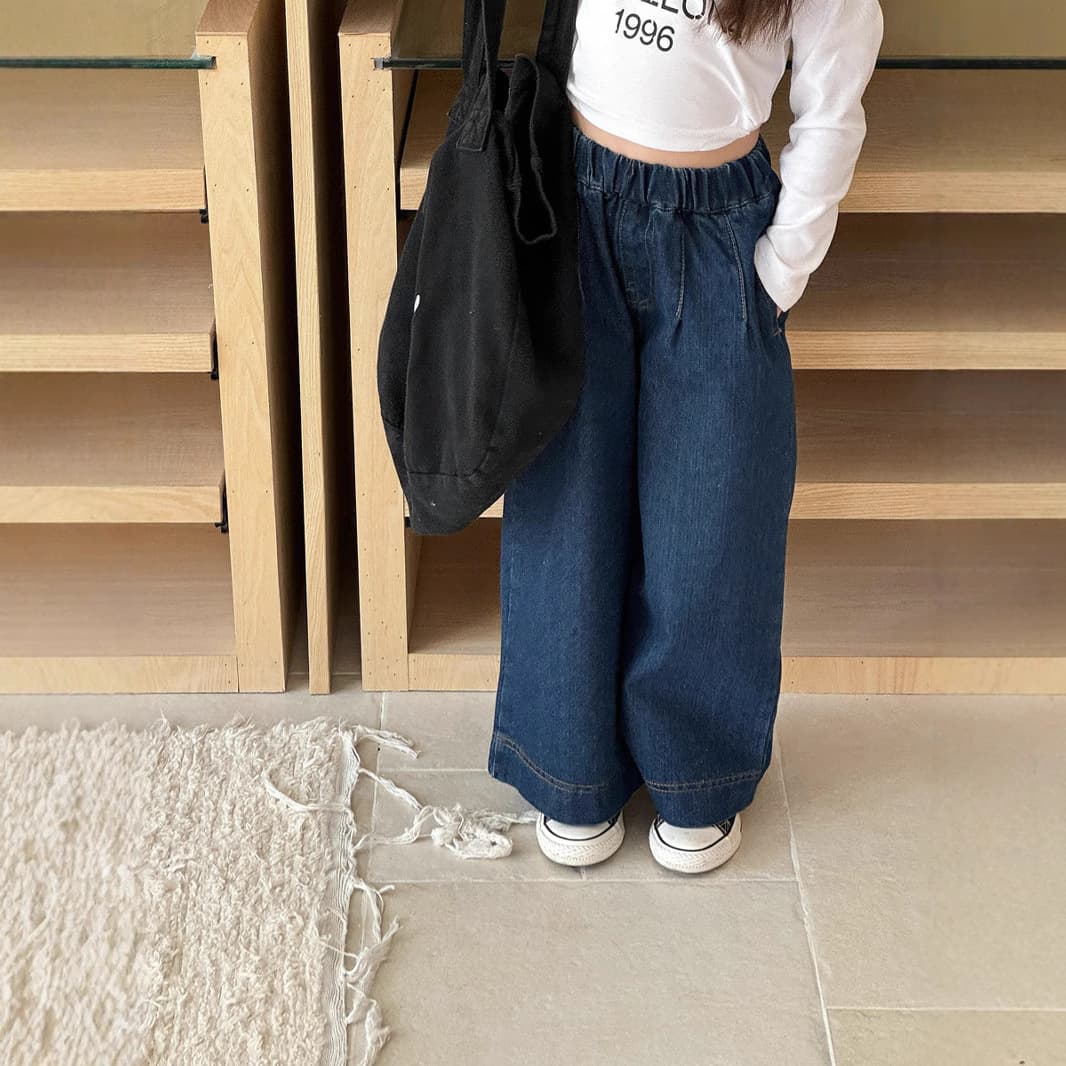 Spring 2025 New Children's Wear Girls Casual Straight Leg Pants Baby Simple Wide Leg Jeans