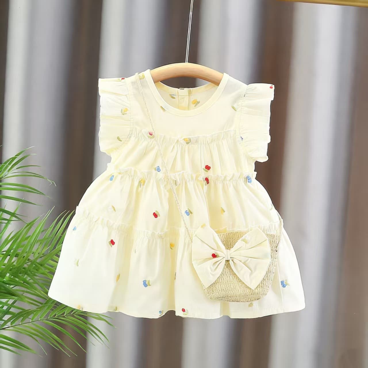 Summer new children's clothing wholesale embroidered small flowers cotton flying sleeve girls' dress with same style bag baby skirt