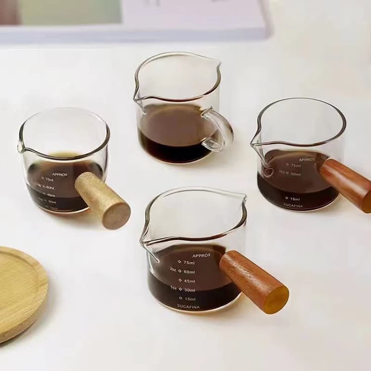 Creative glass sauce cup seasoning dish dipping saucer mini milk cup seasoning steak western food juice bucket wooden handle milk jug