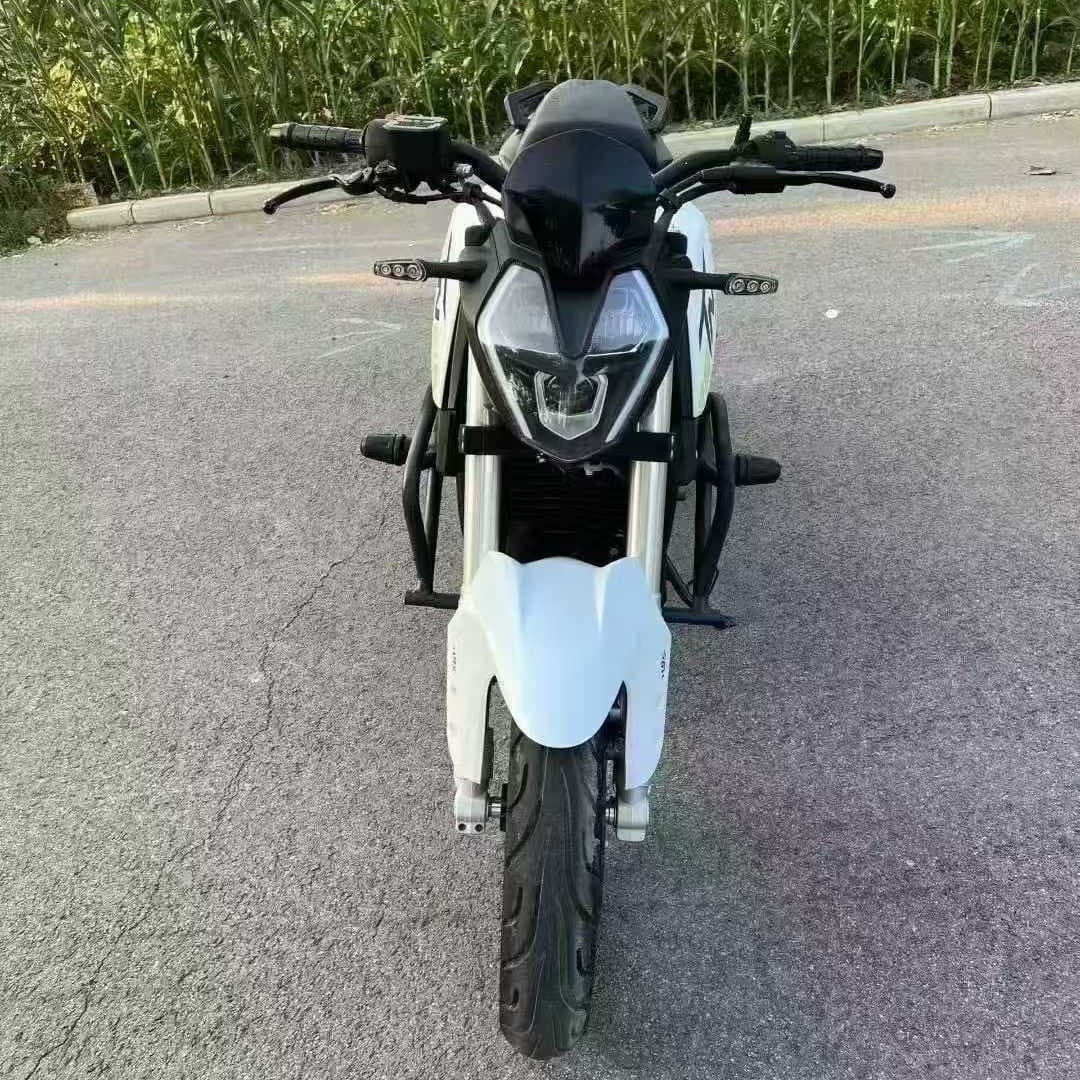 Benelli Little Cruiser 250 TNT Motorcycle Fuel Injection Euro 4 EFI Water-Cooled 250cc