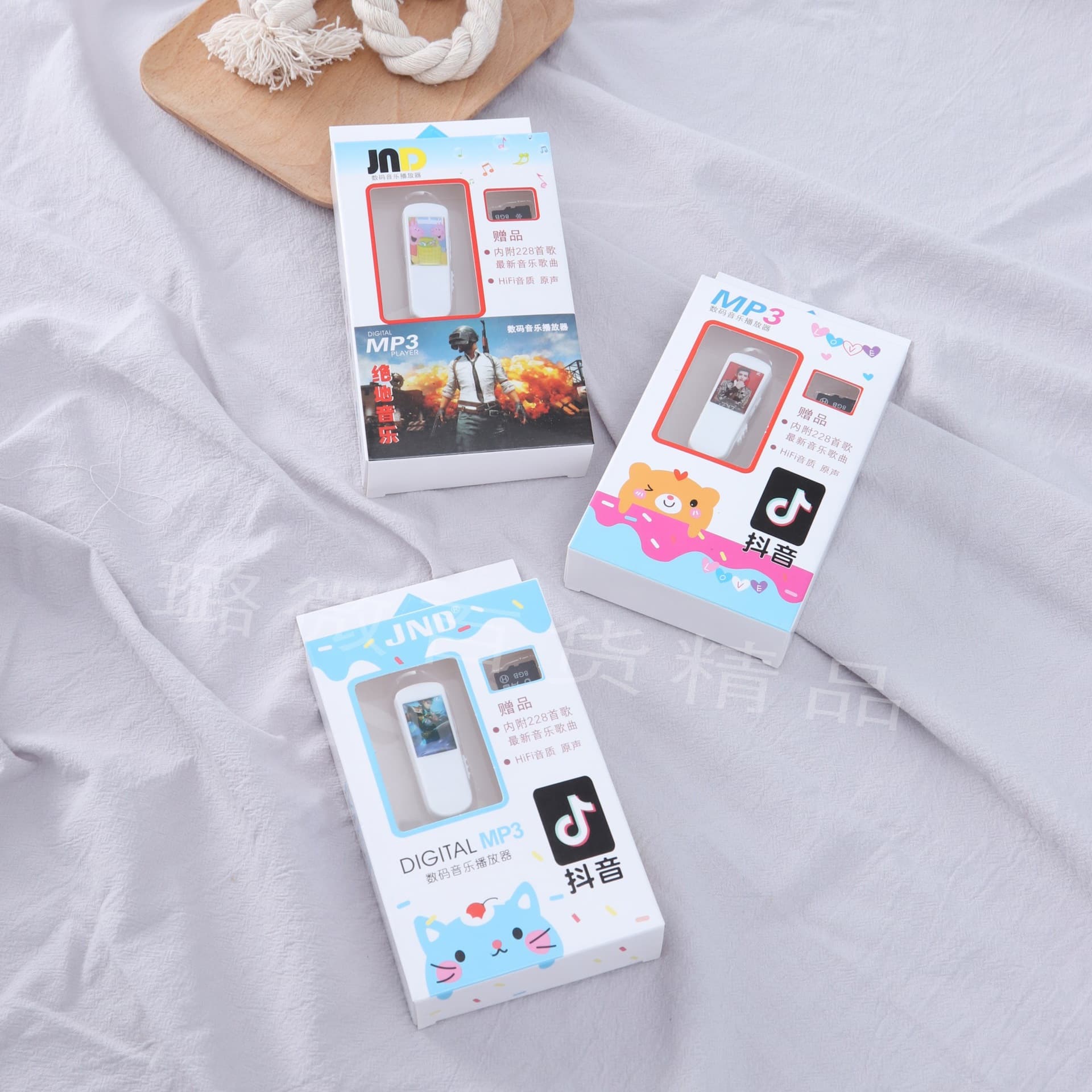 Bluetooth Sports Clip MP3 Player, All-in-One Earhook with Card, Student Mini Cartoon Wholesale