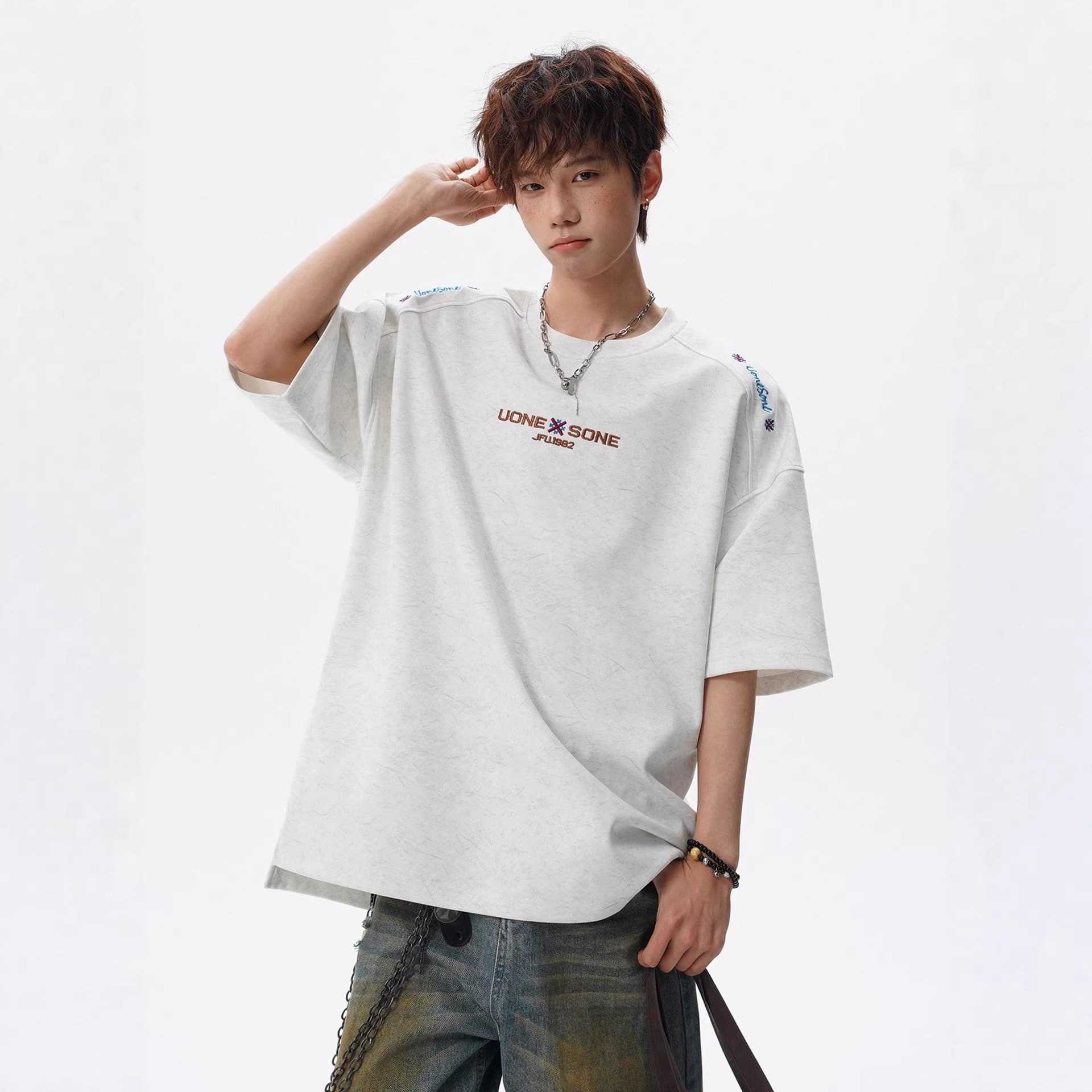 American street style letter embroidery design casual short sleeve T-shirt for men and women, summer white loose fit round neck couple T-shirt