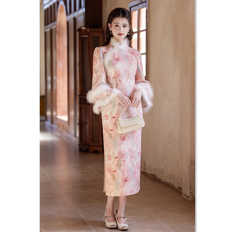 Modern Fashion Enhanced New Chinese Style Thickened Velvet Long Inverted Large Sleeve Cheongsam 2025 Autumn Winter New Daily Cheongsam