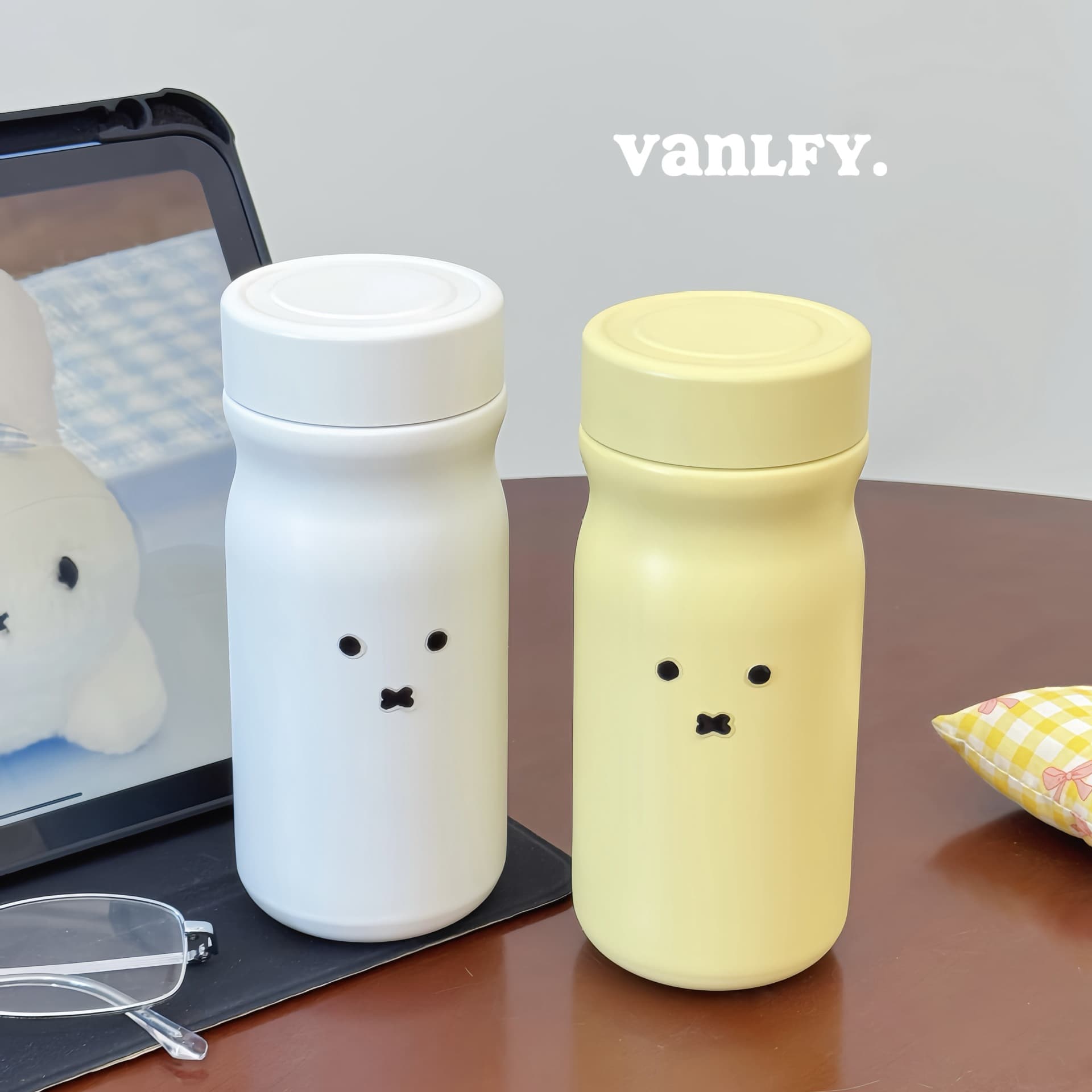 Niche non-colliding student portable water cup, cute children's cartoon high-looking new stainless steel thermos cup