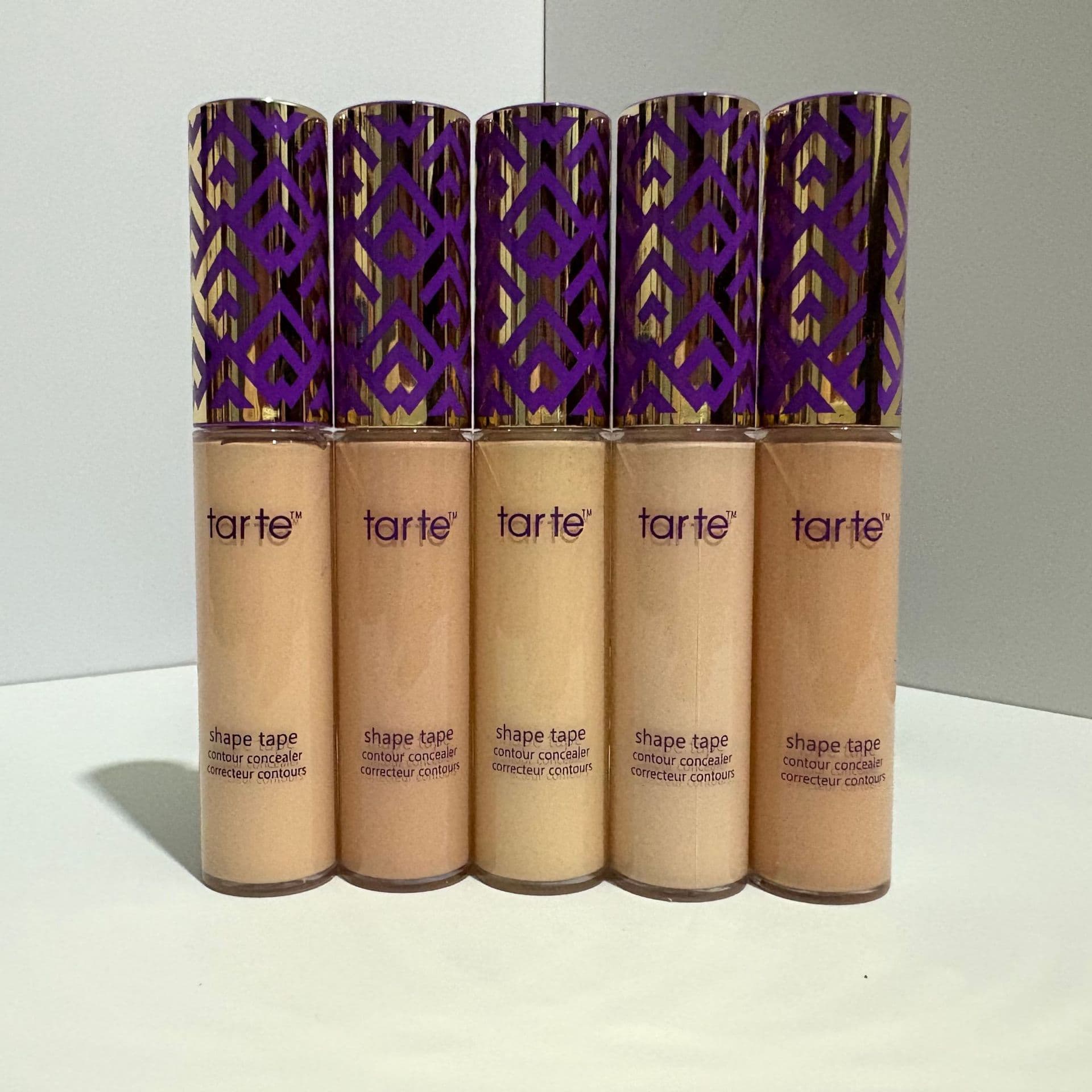 In Stock Tarte Shape Tape Concealer Liquid Concealer Dark Circles Acne Scars Moisturizing Brightening Contouring