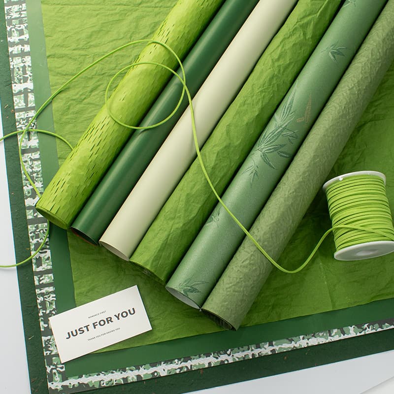 Mint Green Floral Wrapping Paper for Valentine's Day Gifts, Kraft Paper New Year Souvenir Flower Wrap