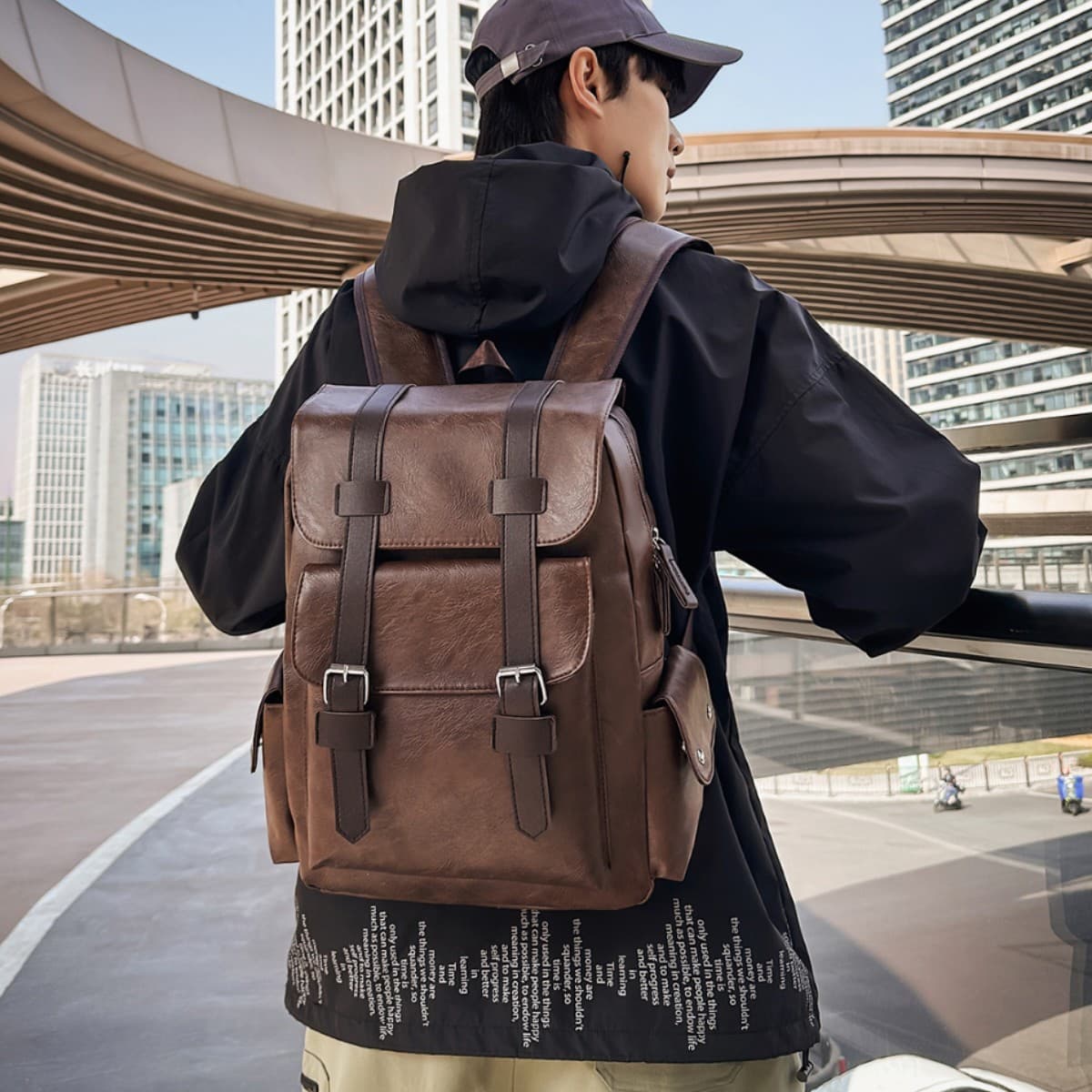 Caramel Brown Workwear Aesthetic Backpack Men's Minimalist Cool Feeling Business Commuting Casual Outdoor Flip Backpack