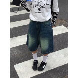 Vintage Washed Blue Denim Jeans for Men, American Street Style Loose Straight-Leg Casual Shorts, Five-Point Pants