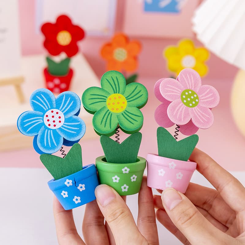 Cartoon Wooden Flower Business Card Clip, Memo Clip, Message Strip Clip, Photo Clip, Wooden Flower Creative