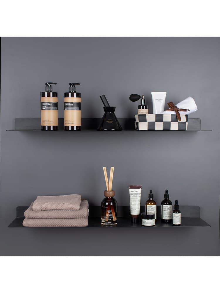 Bathroom Vanity Decoration Set: Lotion Bottle, Razor, Skincare Products, Sample Room, Bathroom Suite Display