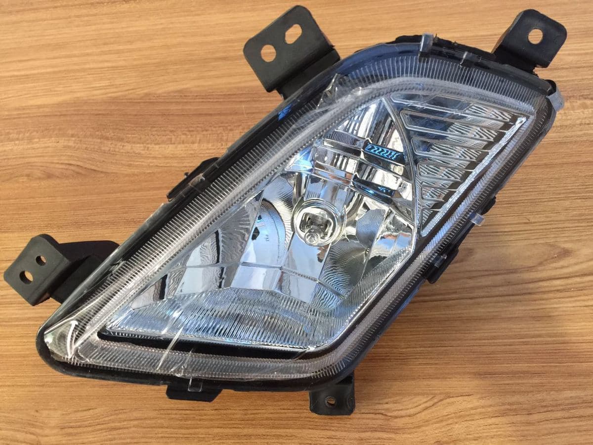 Compatible with Wuling Hongguang V Front Fog Light Assembly/Bumper Lamp/Anti-Fog/Modification