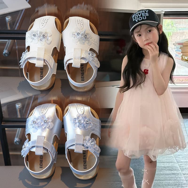 Girls Princess Sandals 2026 Summer New Style Children Korean Fashion Soft Sole Non-slip Rhinestone Flower Versatile Kids Shoes