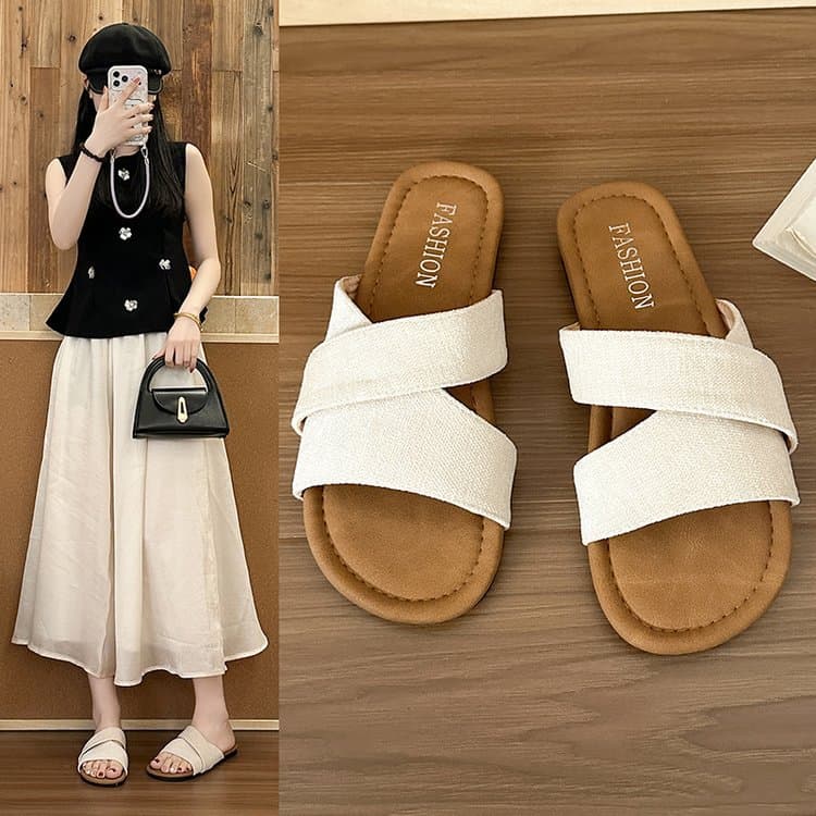 Trendy Cross Strap Sandals for Women 2026 Summer New Style Flat One-Strap Beach Slippers Women's Shoes Wholesale