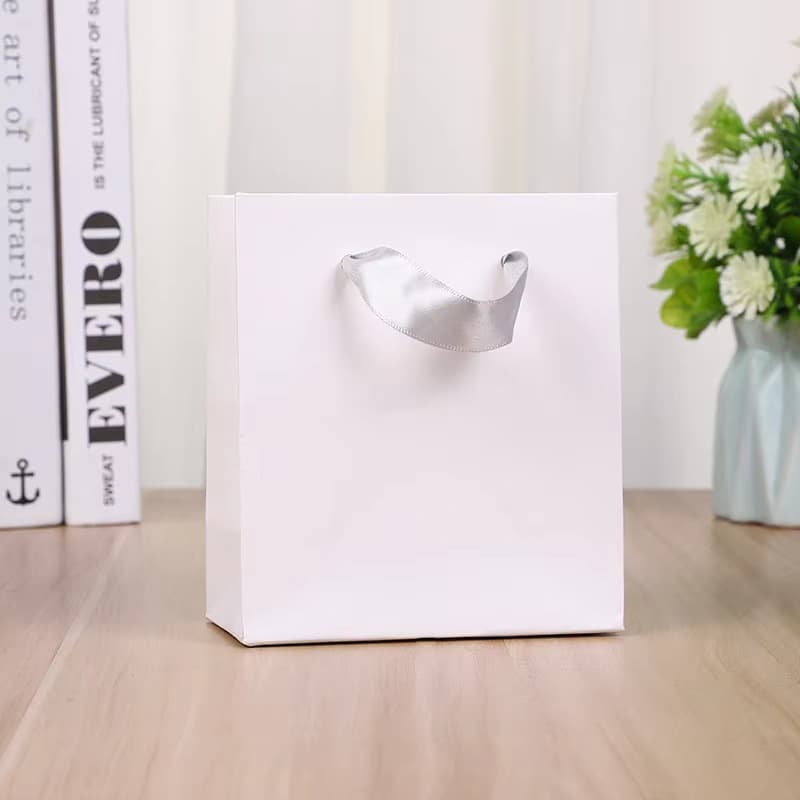 Custom Gift Bags, Paper Bags, Kraft Paper Bags, Matte Modern, Cheap Stock Recycled LOGO Solid Press