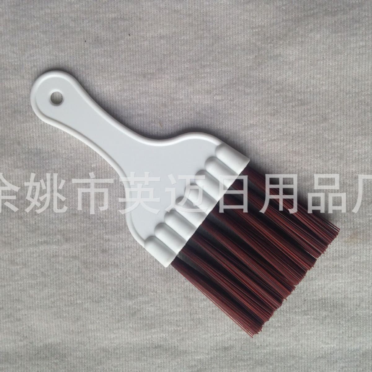Direct from Manufacturer Mini Plastic Broom, Practical Household Small Broom, Wholesale Market Stall Supply