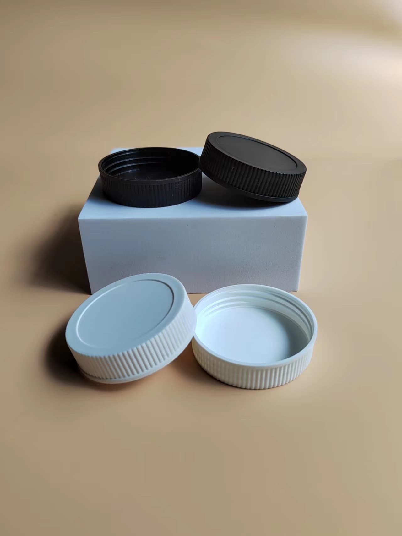 47-tooth PP single-layer frosted lid for wax stick, twist cap, cream jar, wide-mouth cosmetic plastic bottle cap, split packaging, safety lid