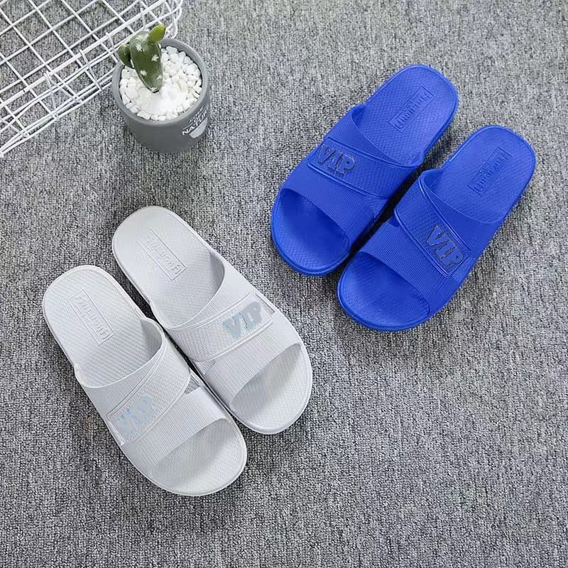 [Premium Selection] Men's Comfortable Soft Sole Non-Slip Slippers for Bathroom and Hotel Use, Wholesale Breathable Hollow Men's Slippers