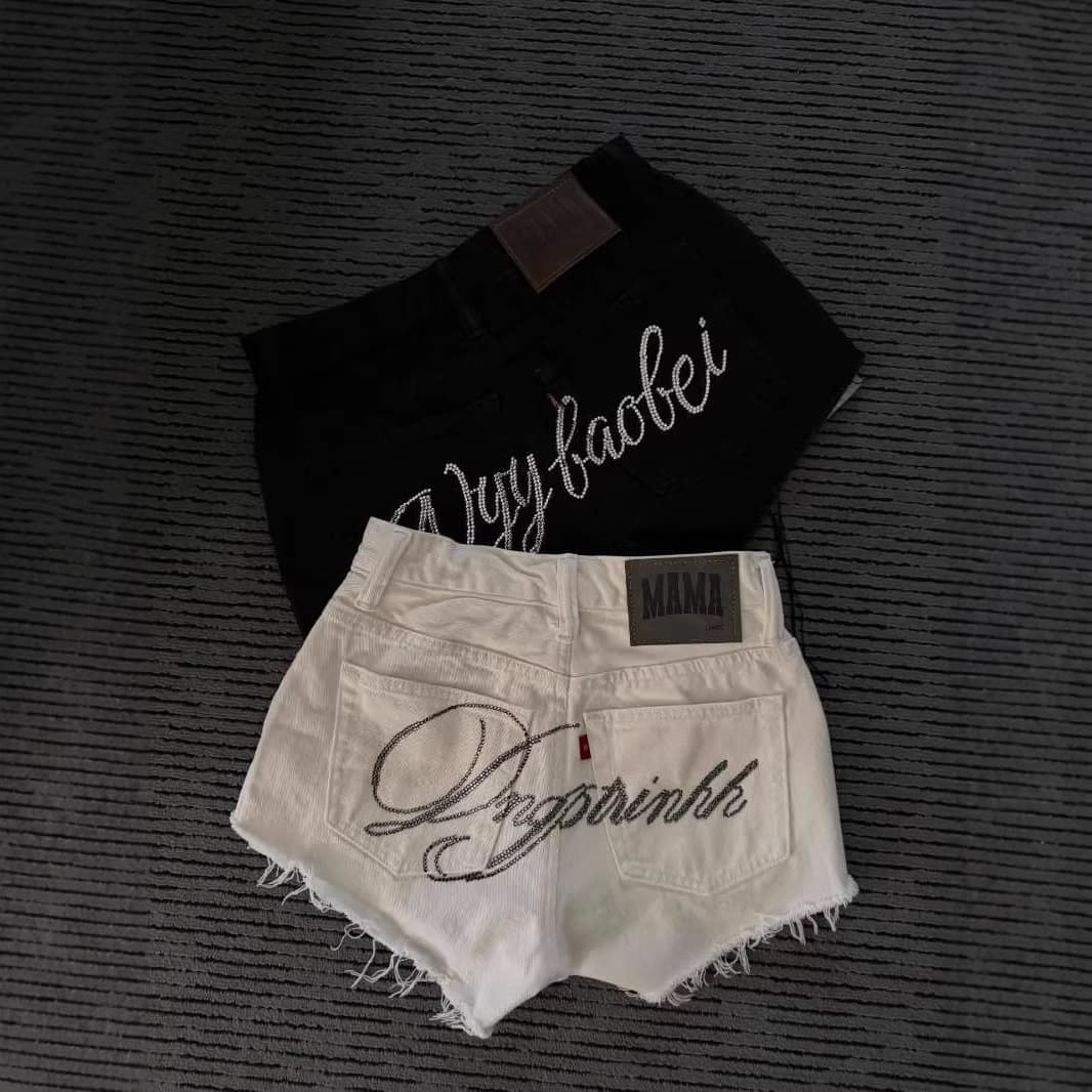 Cross-border wholesale for Europe and America, foreign trade Amazon TK letter rhinestone denim shorts for women, frayed denim five-inch shorts for women