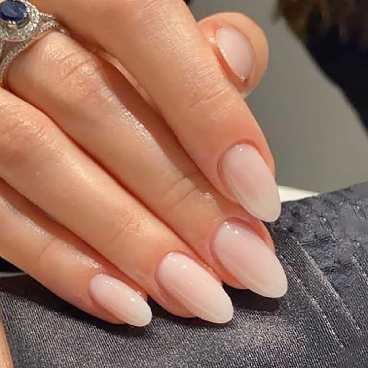 Minimalist Wearable Nail Art White Ins Style Fake Nails Wholesale Simple Elegant Nail Tips for Women Nail Salon Manicure Supplies
