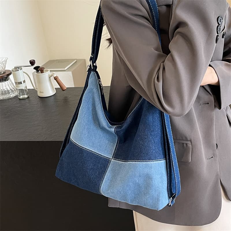 Korean-style large-capacity denim underarm bag, 2024 summer new single-shoulder tote bag, versatile multi-use backpack