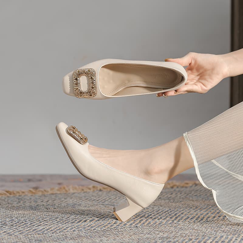 Solid color small square buckle, shallow mouth, non-tiring mid-heeled shoes, high heels, square toe, thick heel, soft sole, large size single shoes, fashionable and versatile
