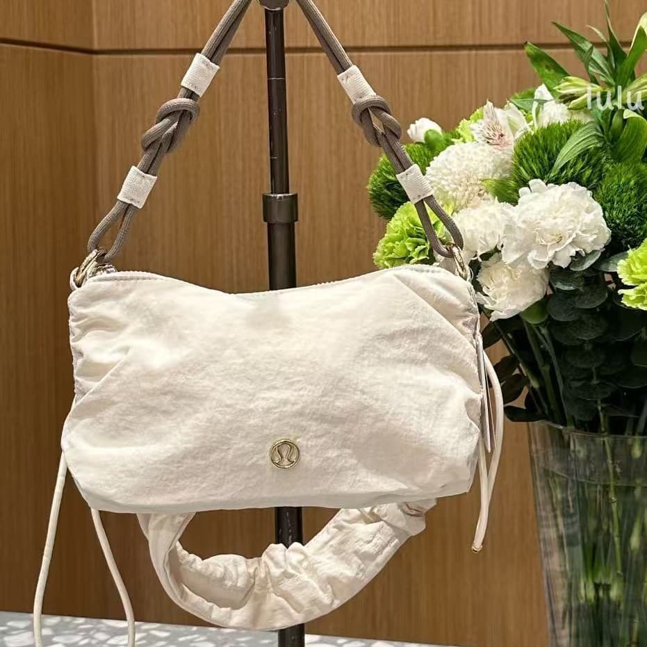 lulu New Ruched Shoulder Bag Mini 1.5L Pleated Style Single Shoulder Crossbody Bag