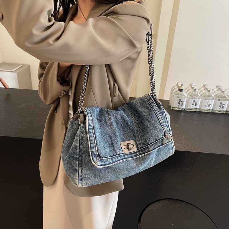 Vintage Casual Denim Bag for Women 2024 New Style Premium Chain Shoulder Bag Large Capacity Commuter Tote Bag