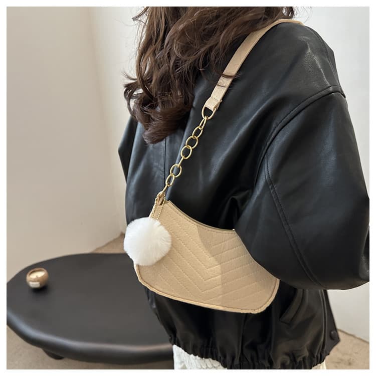 New Solid Color Furry Ball Women's Bag Small Square Bag Cross-Border Trendy Felt Underarm Bag Diamond Grid Casual Commuter Bag Women's Bag