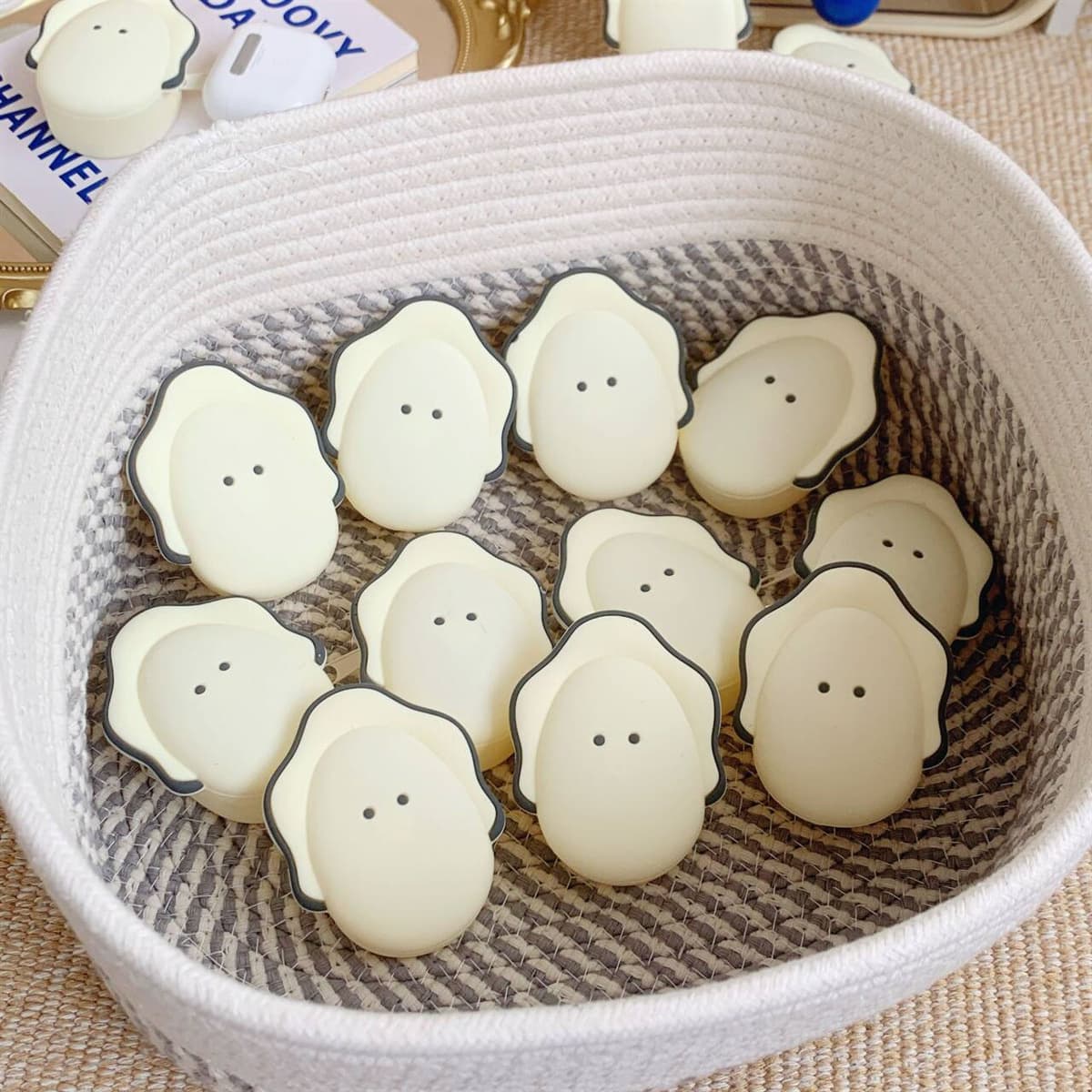Foreign Trade Wholesale Stock Clearance Live Stream Supply Group Buy ~ YELL Small Eyes Oyster Silicone Coin Purse