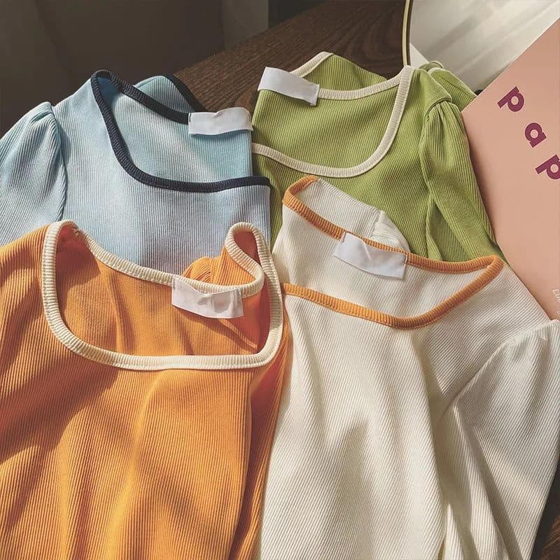 High-end square neck short-sleeved T-shirt for women, spring and summer Korean version, new loose color matching, versatile, collarbone-exposed right shoulder top, trendy