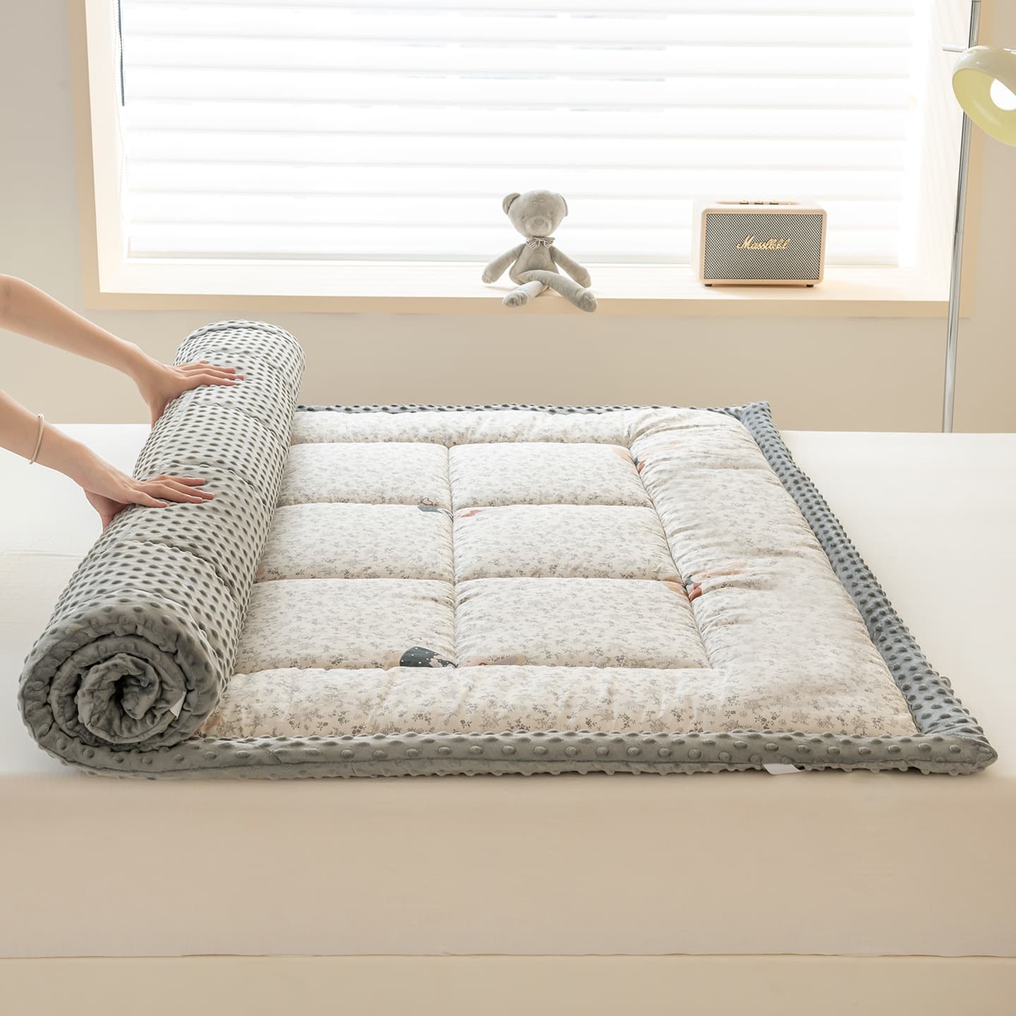 All-cotton mattress topper, soft padding for home bedroom, plush bean fabric, thick padding for rental single dormitory, machine washable bedding