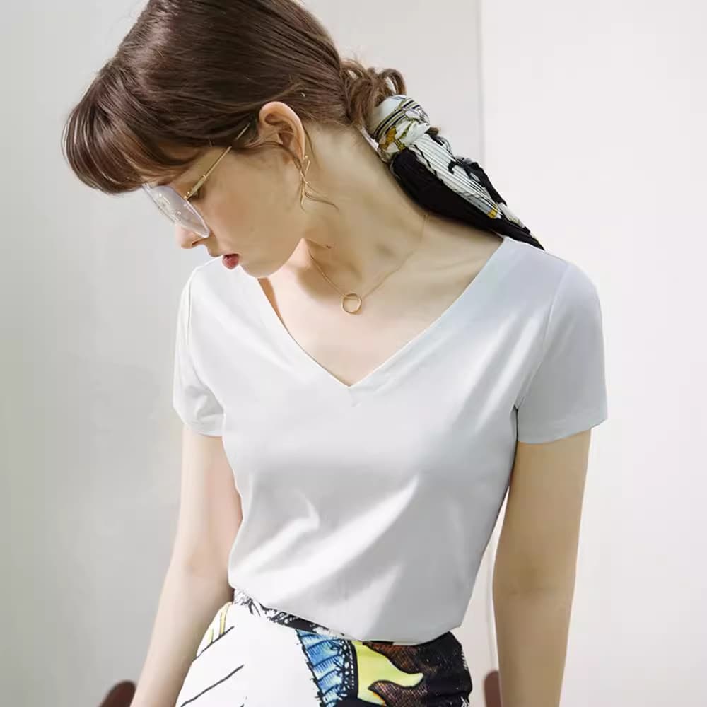 2024 Spring New Style Mercerized Cotton White V Neck T-Shirt Short-Sleeved Clean Version Basic Women's Top