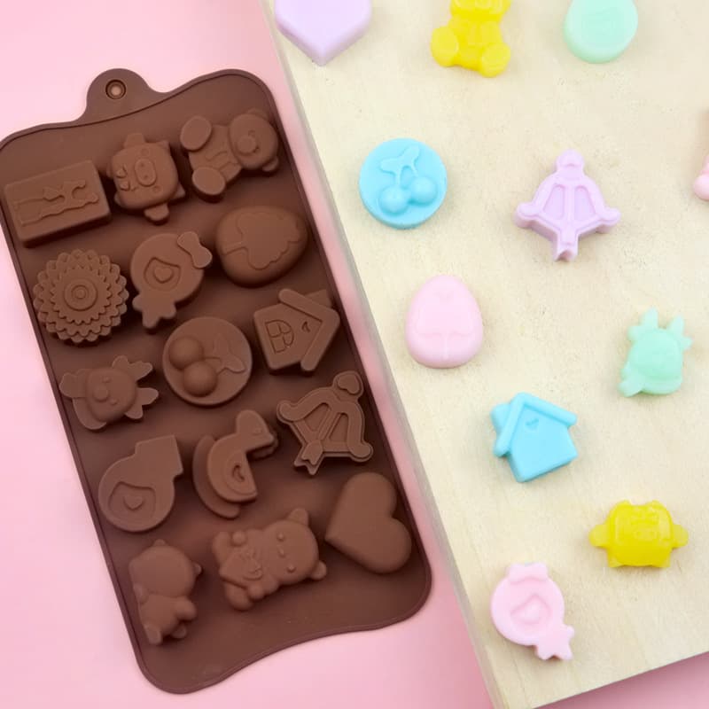 Xunwei spot new heart-shaped bear silicone chocolate mold cake mold DIY baking tools handmade soap
