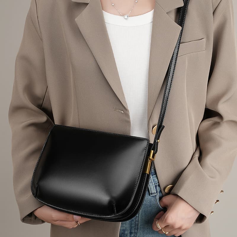 Ladies Handbag Fashionable Floral Print Leather Tote Bag Magnetic Buckle Closure Interior Zipper Pocket For Women