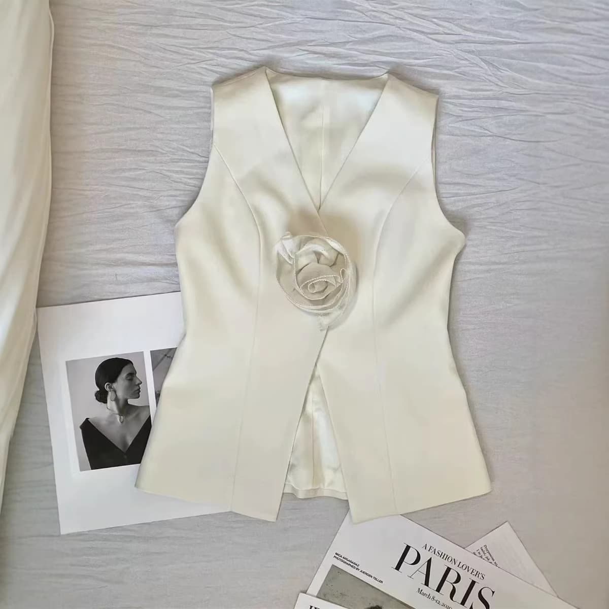 French niche 2025 early spring new product three-dimensional rose flower slim short waist slim suit vest