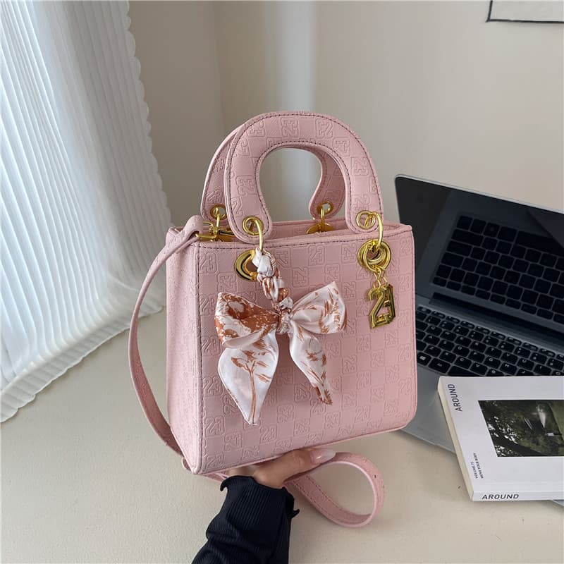 New Lady Dior Bag, High-End Textured Women's Bag Cross-Border Crossbody Bag, Fashion Light Luxury Elegant Shoulder Bag Handbag