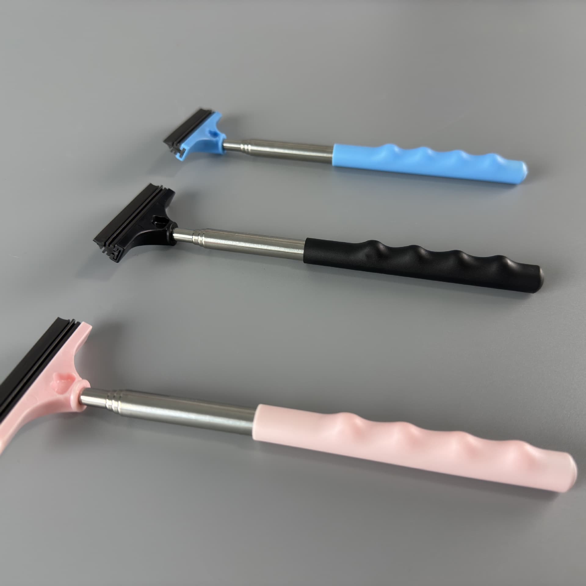 Car Rearview Mirror Wiper with Stainless Steel Telescopic Scraper for Window Defogging and Cleaning, Vehicle Windshield Squeegee