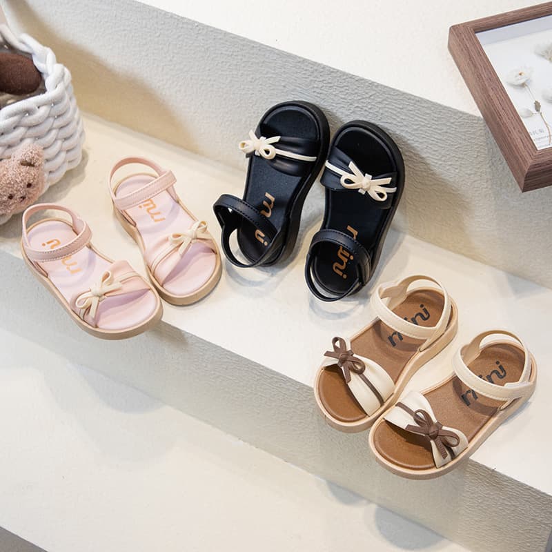 Summer new style sandals for outerwear, children's sandals for middle and older children, girls' sports non-slip breathable beach shoes for small and medium-sized children
