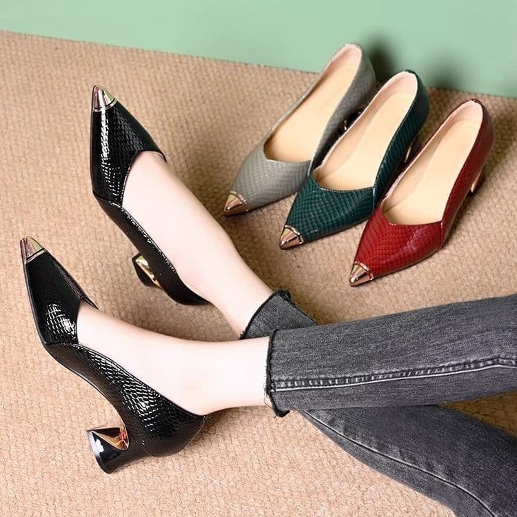 Top layer cow pointed toe temperament shallow mouth medium heel single shoes French style women's shoes high heels women's versatile shallow mouth thick heel single shoes heel shoes