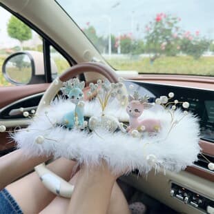 Premium Trendy Couple Deer Car Ornament Dashboard Decoration Car Perfume Accessories for Women
