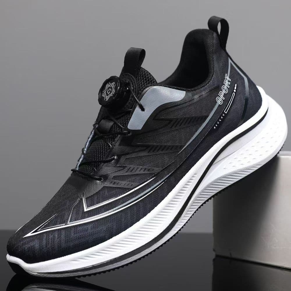EVA Sole Men's Casual Sports Shoes Mid-Top Mesh Breathable Lightweight Rotating Buckle Color-Block Stitching Design
