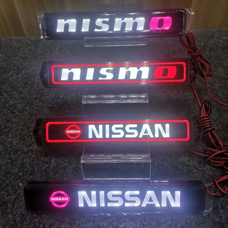 Suitable for Nissan center grille LED car decorative lights Nissan Sylphy Qashqai Tiida Teana center grille luminous standard modification