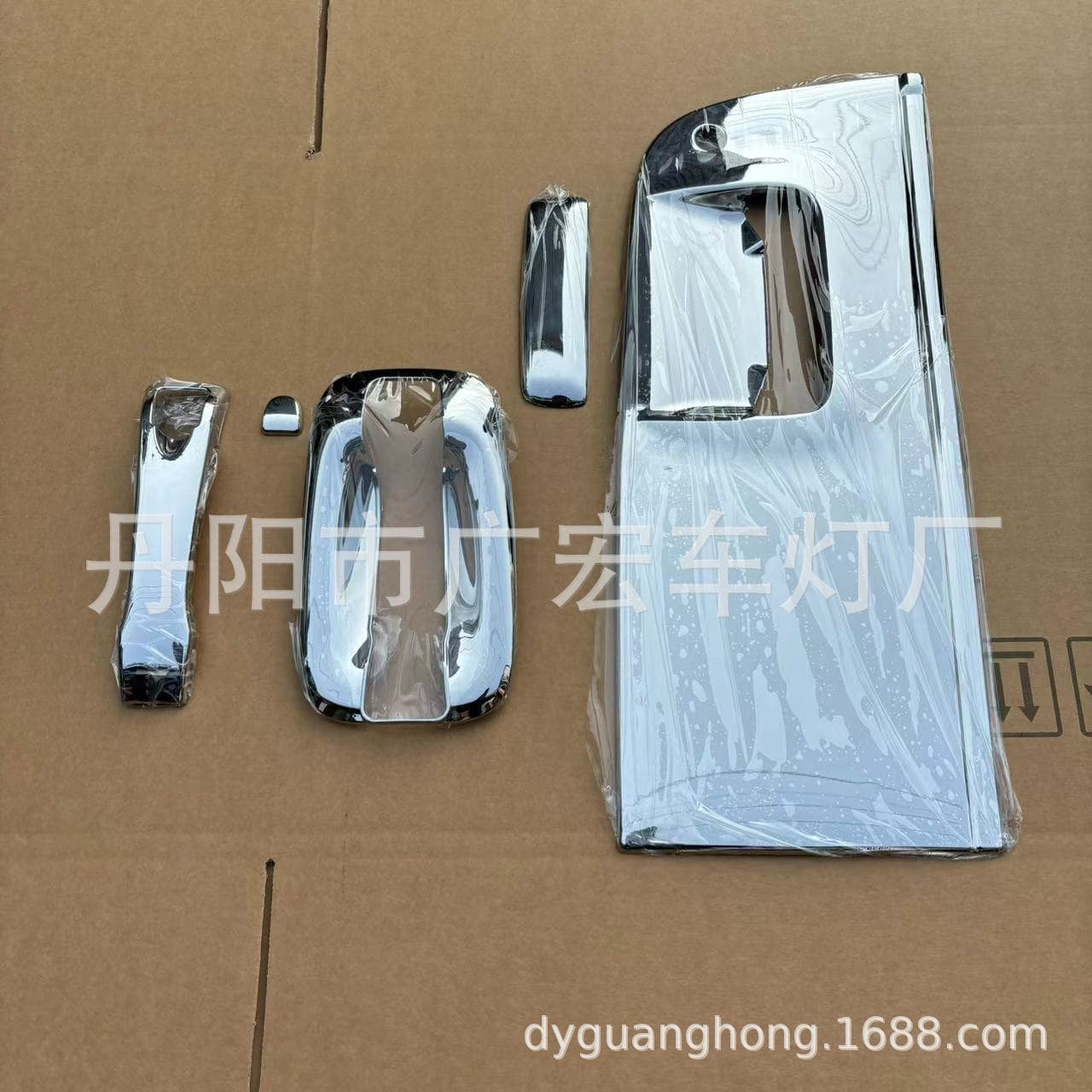 Japanese Style Truck Five (ISUZU) Ten Bell NEW GIGA Chrome Handle Large Plate, Handle Bowl and Handle