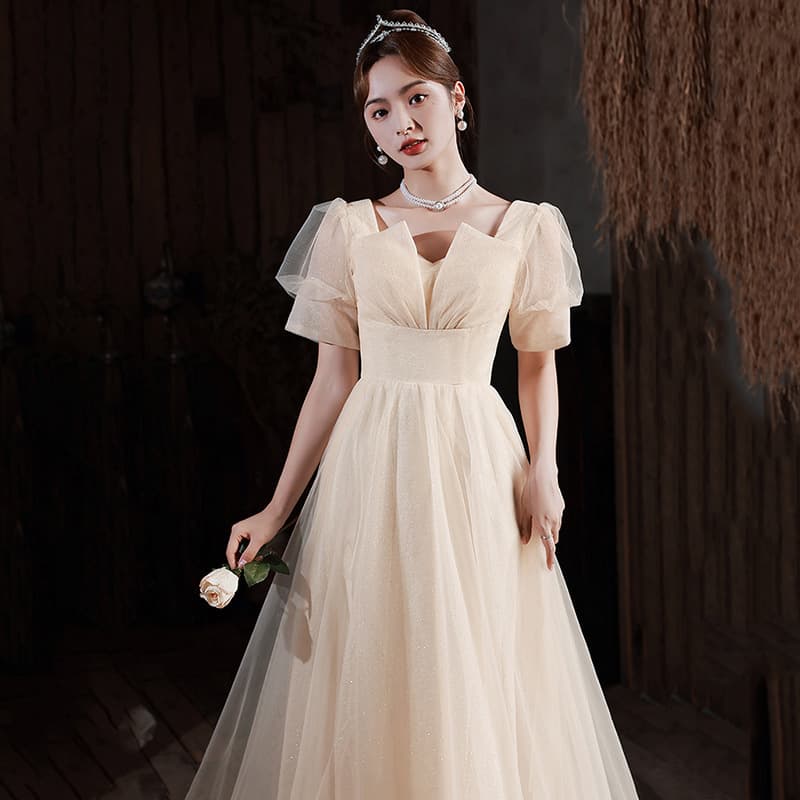 Champagne Evening Gown for Women 2026 New Elegant Slimming Dress Vocal Art Exam Hostess Gown