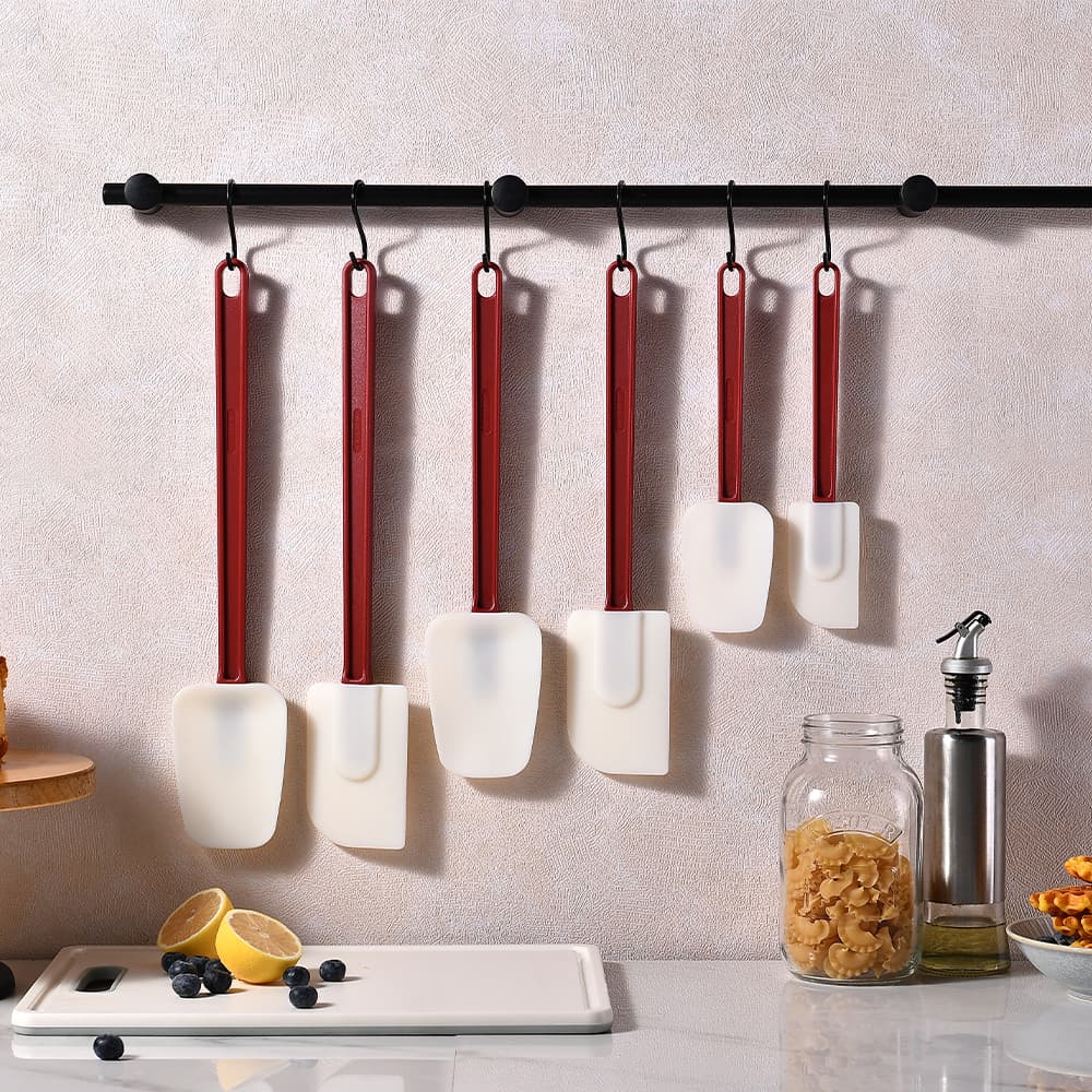 Baking tools, silicone spatula, high-temperature resistant silicone butter scraper, kitchen spatula, red handle spatula 3-piece set