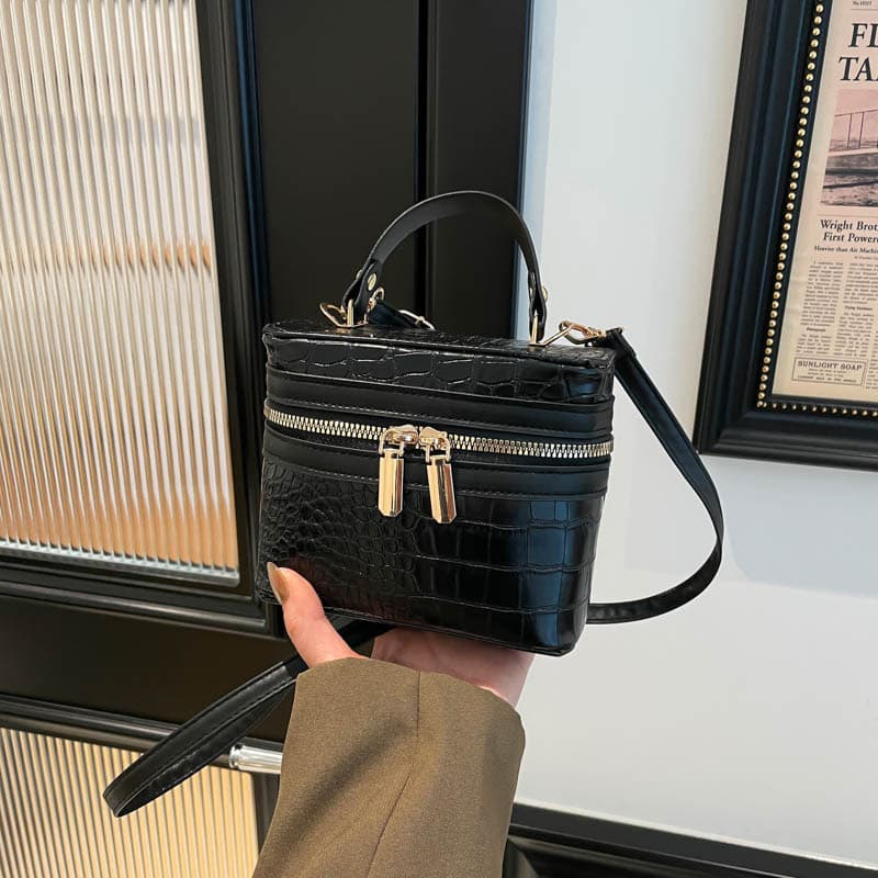 Portable Mini Makeup Bag Fashion Handbag Simple 2026 New Women's Bag Box Bag Shoulder Crossbody Bucket Bag