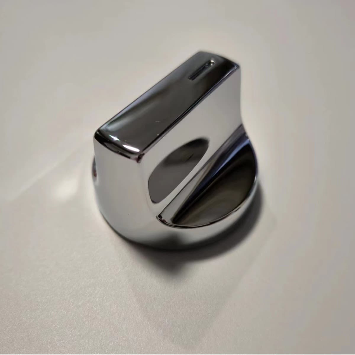 Plastic electroplating in Shenzhen: ABS plastic electroplating processing for small household appliances; surface treatment for automotive parts and beauty instruments.