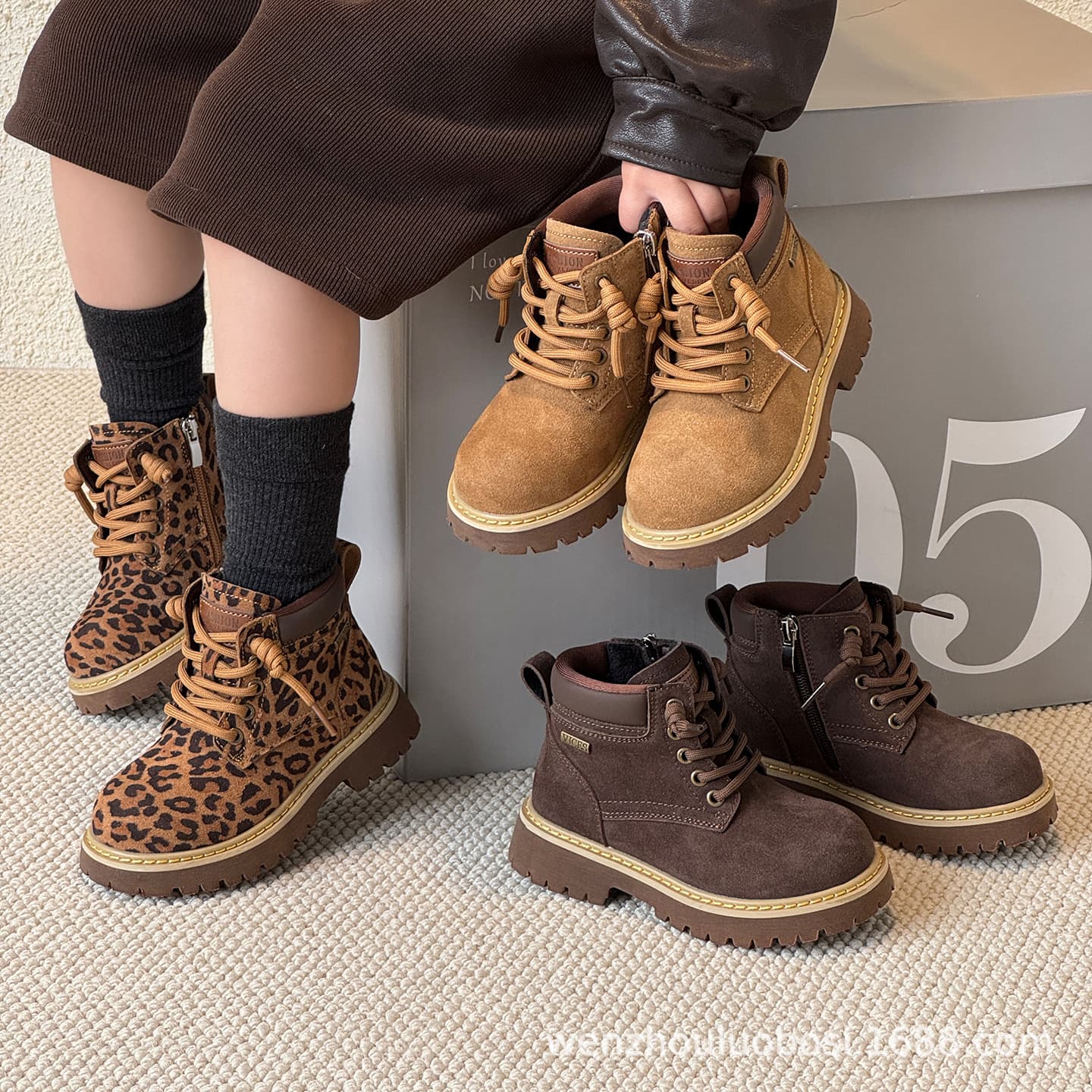 Children's Martin boots, winter fleece-lined, British retro style, genuine leather, boys' and girls' boots, warm cotton shoes, baby shoes