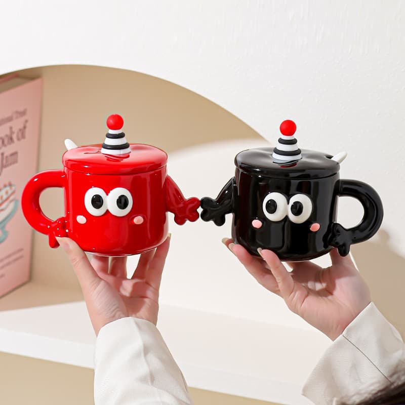 Hand in Hand Couple Ceramic Cup Gift Box Funny Mug with Lid Household Niche Water Cup Wedding Gift Cup