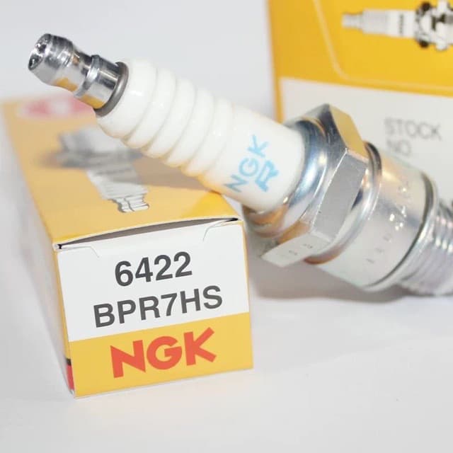 Two-Stroke Outboard Motor NGK Spark Plug BPR7HS 6422 for HangKai JuSuo Inflatable Boat, RIB, and Sea Motorcycle